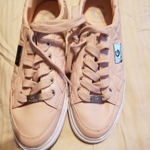 g by guess office quilted sneaker